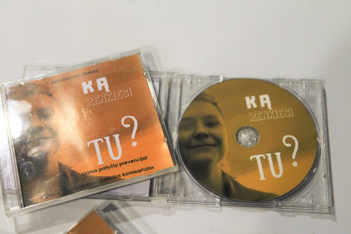 2.JPG